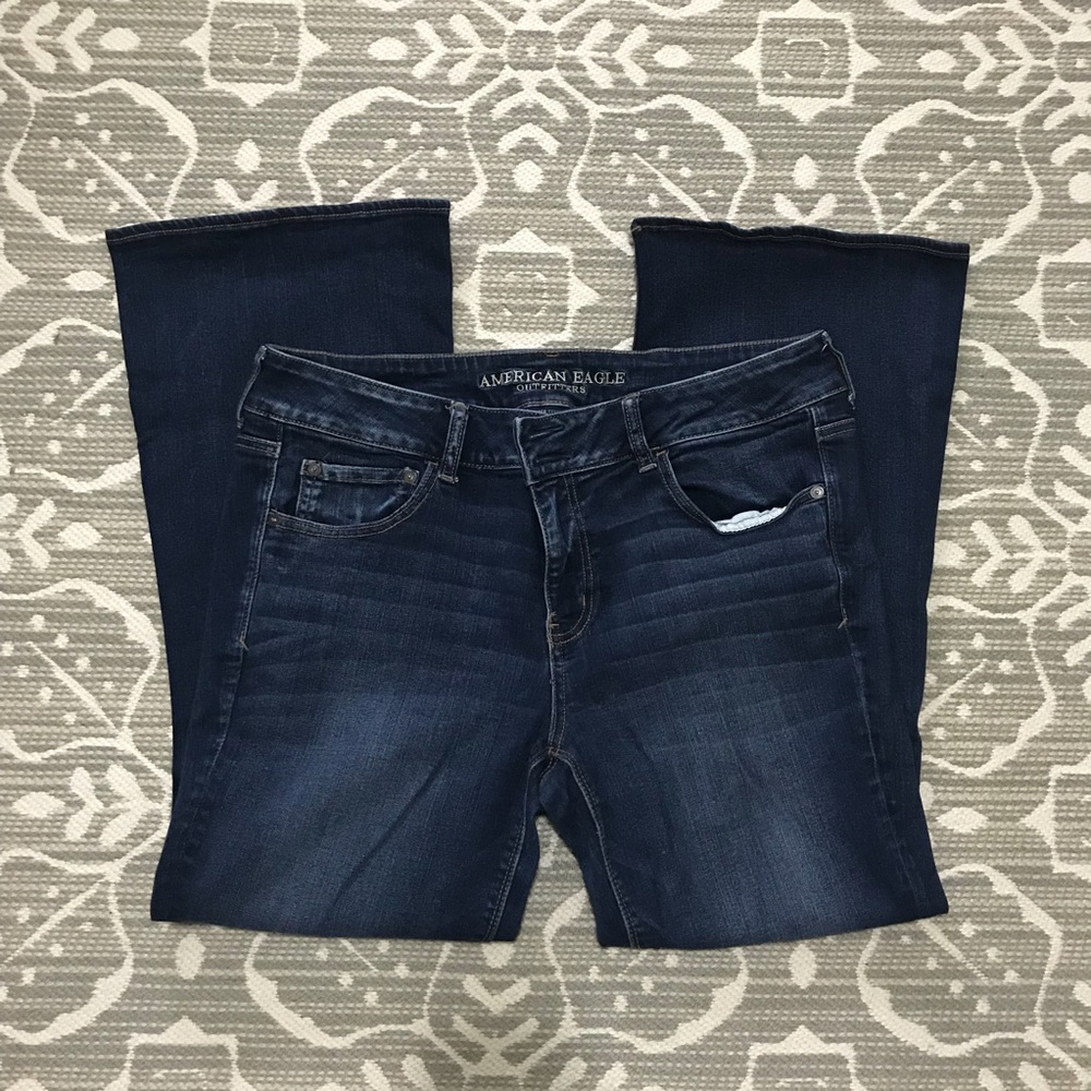 AE Artist Flare Jeans 18 Short